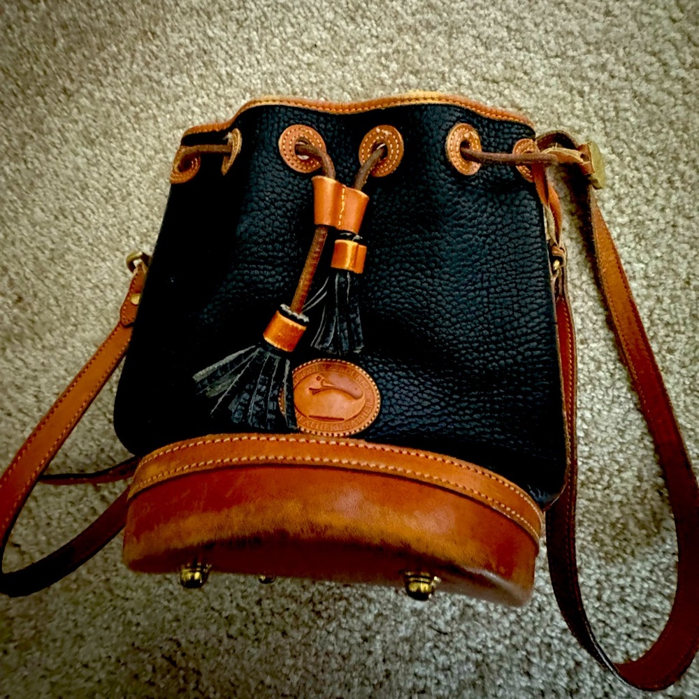 Vintage Dooney & Bourke Navy Blue and Tan Leather Bucket Bag.